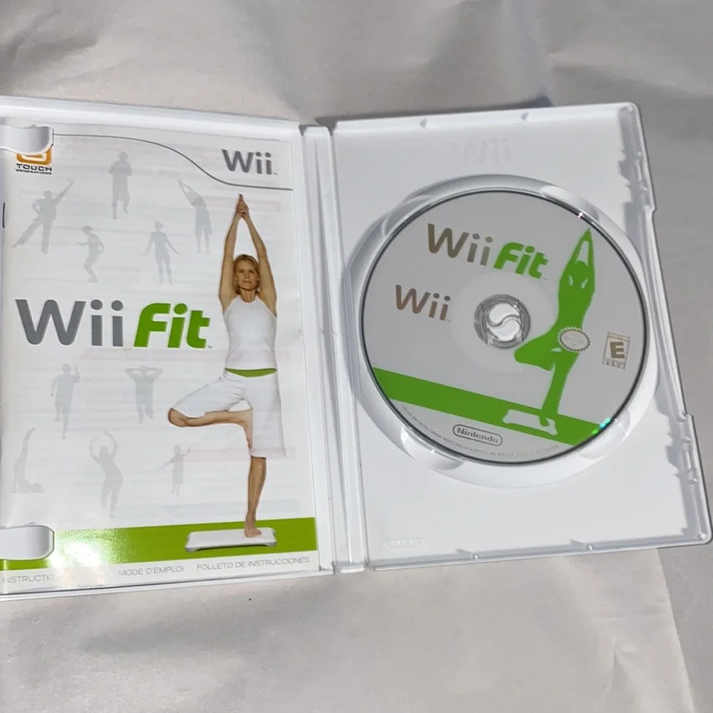 Nintendo Wii Fit DVD in Case with Manuel Fitness Exercise